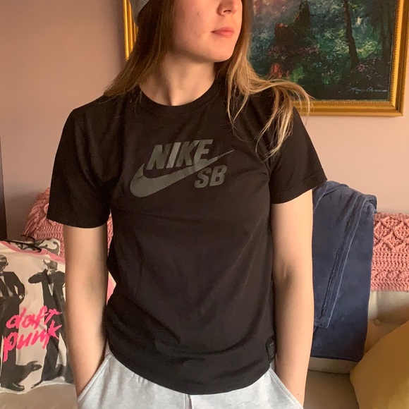 Collective Nike Tshirt - Picture 1 of 2